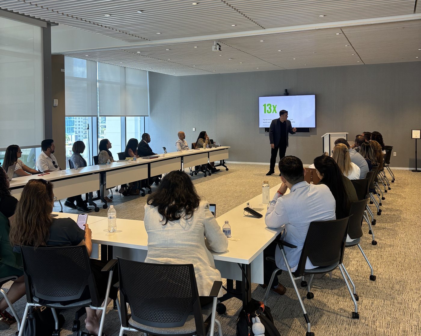 Alberto Sardiñas leading a working session with a client team